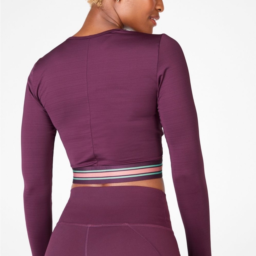 Fabletics Eco-Conscious Front Twist Long Sleeve Crop Top. Size Small. EU… - Picture 2 of 12
